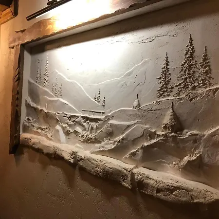 цісарка Chalet Mykulychyn